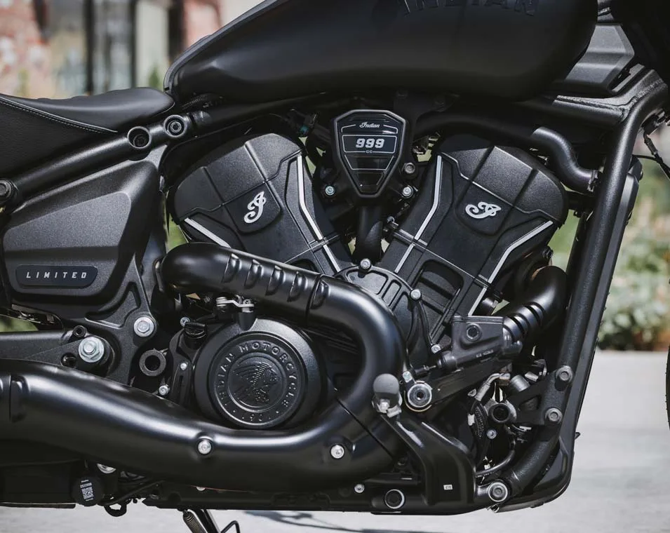 KAPALINOU CHLAZENÝ V-TWIN MOTOR