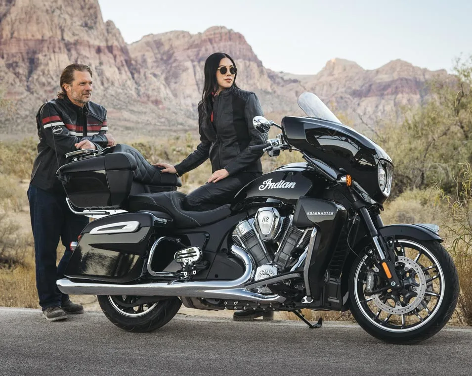PŘIZPŮSOBTE SI ROADMASTER POWERPLUS DARK HORSE PODLE SVÉHO