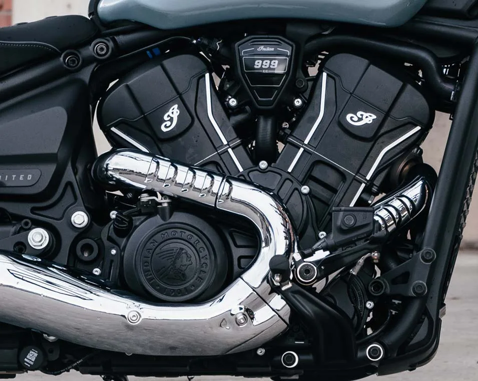 KAPALINOU CHLAZENÝ V-TWIN MOTOR
